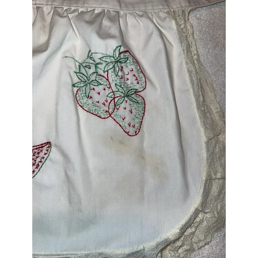 Vintage Hand Embroidered 1/2 Apron Please See‎ Pictures - Stained On Part